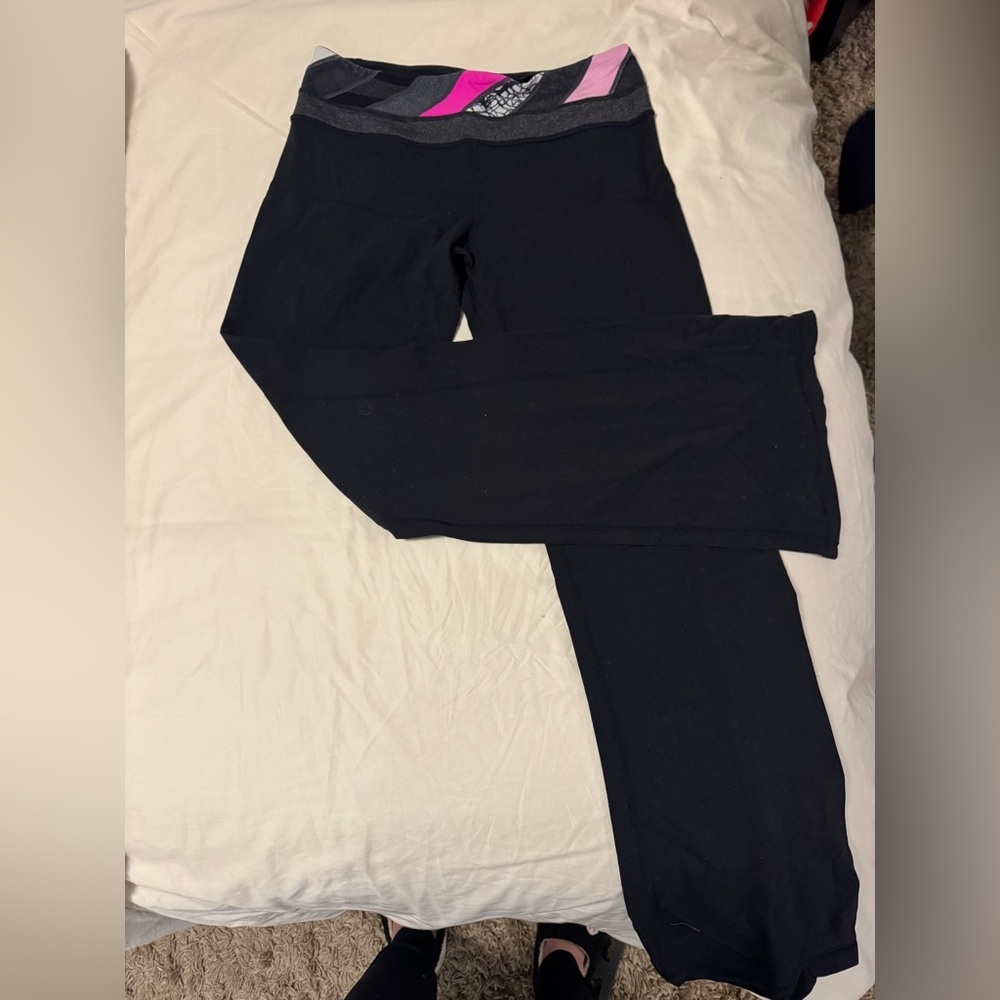 Lululemon Flare Wunder Under